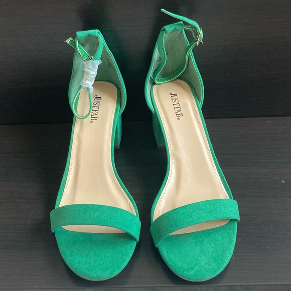 Green ankle strap block heel sandals - Picture 7 of 7